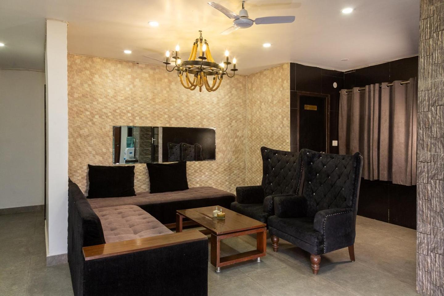 Hotel Park Royale Inn Mussoorie Exteriör bild