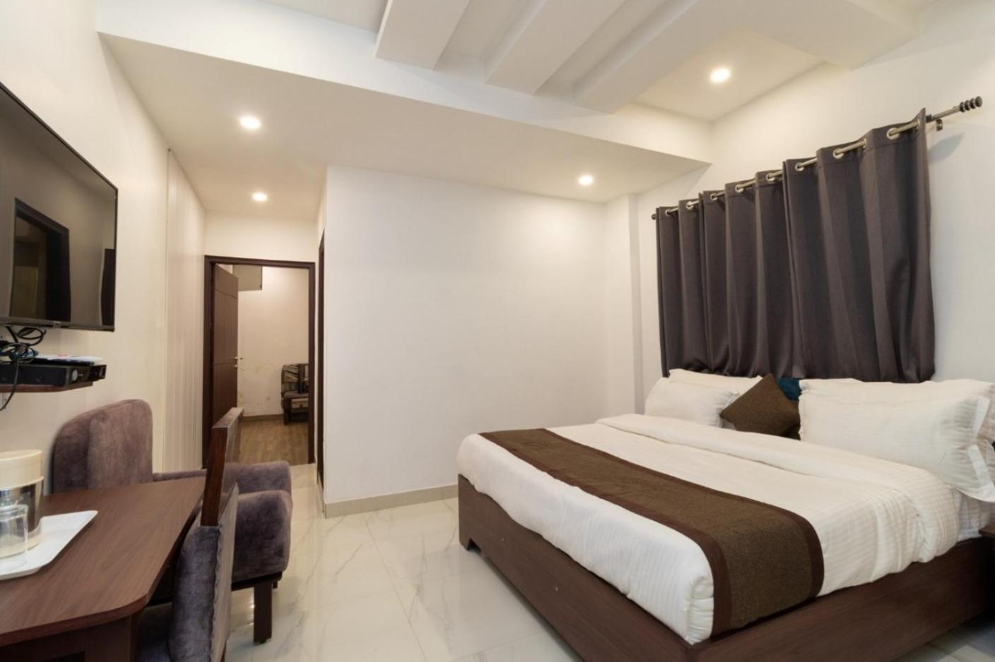 Hotel Park Royale Inn Mussoorie Rum bild