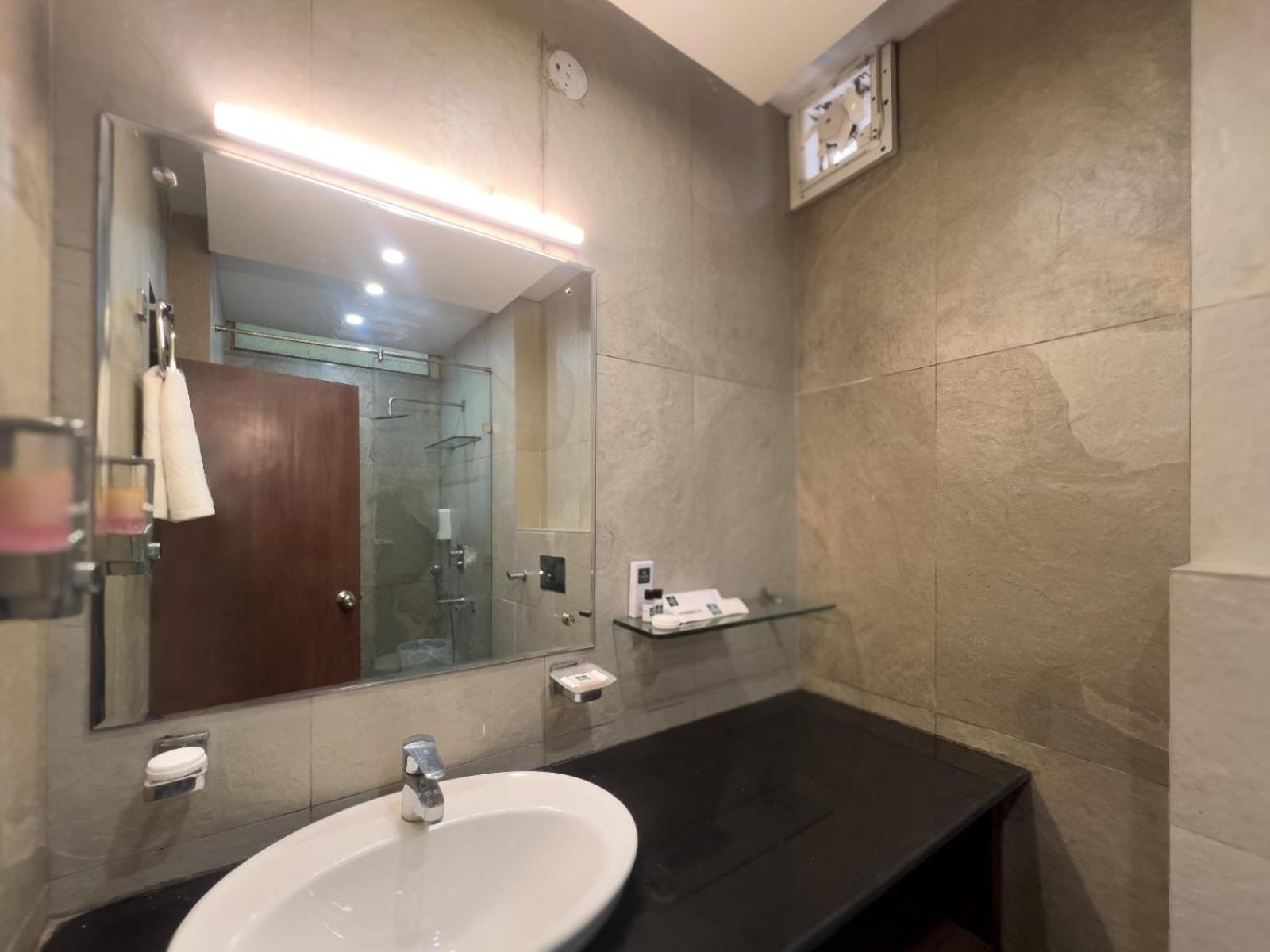 Hotel Park Royale Inn Mussoorie Rum bild