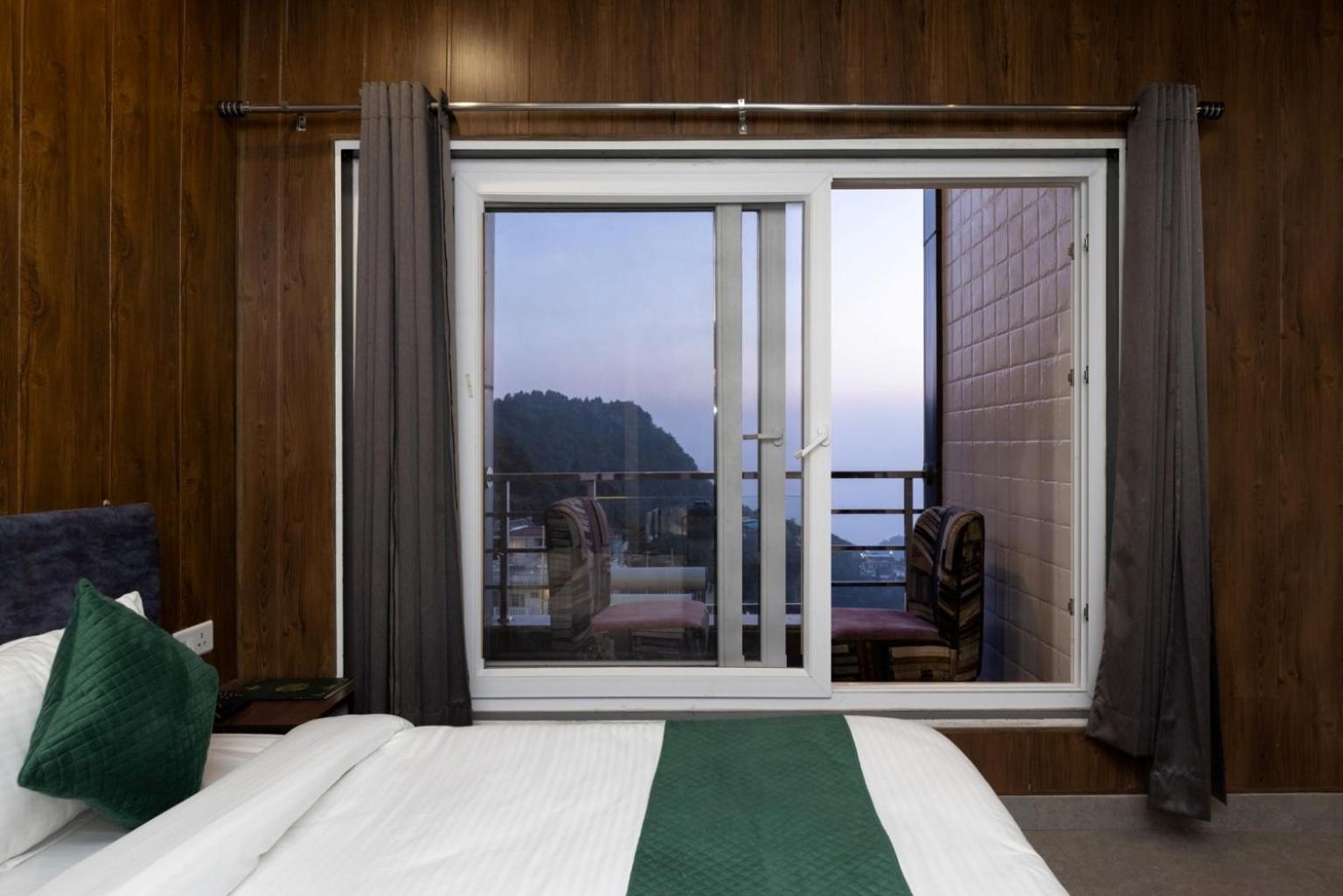 Hotel Park Royale Inn Mussoorie Rum bild