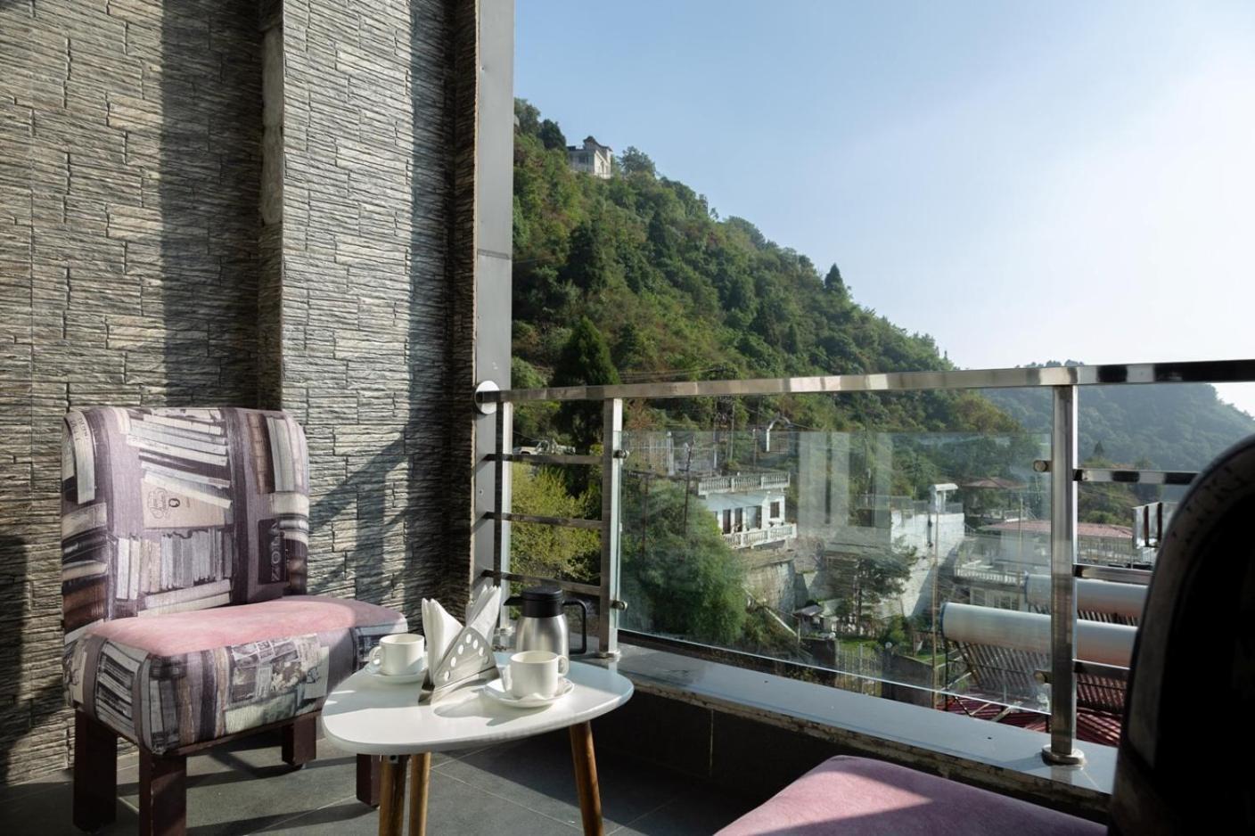 Hotel Park Royale Inn Mussoorie Rum bild
